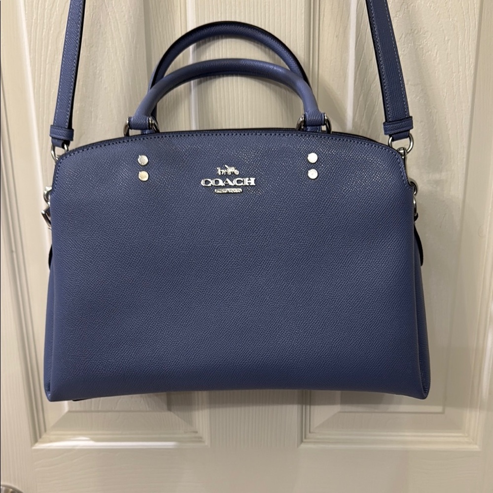 Coach Blue Satchel with Versatile Carrying Options